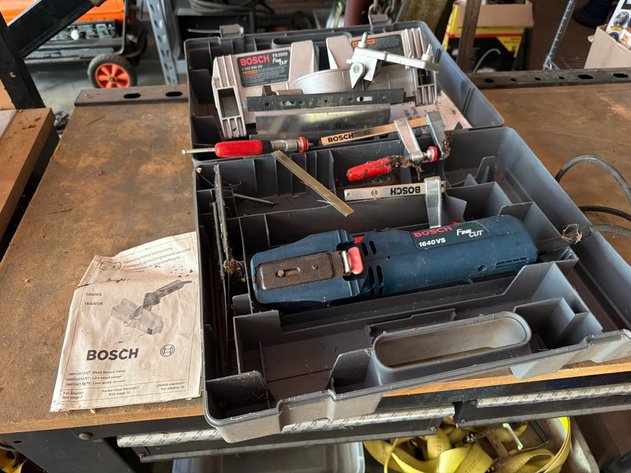 Image for Bosch 1640VSK FineCut Power Handsaw Kit