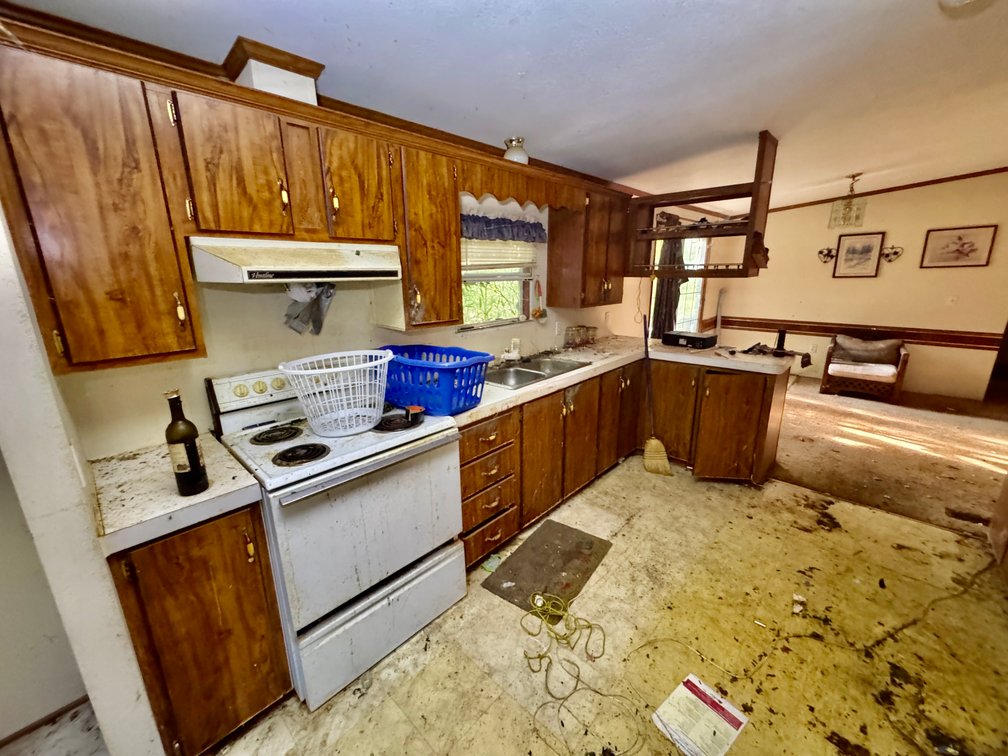 JUDICIAL AUCTION - Yadkinville, NC 3 Bedroom Home