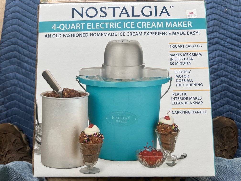 Ice Cream Maker 4-Quart