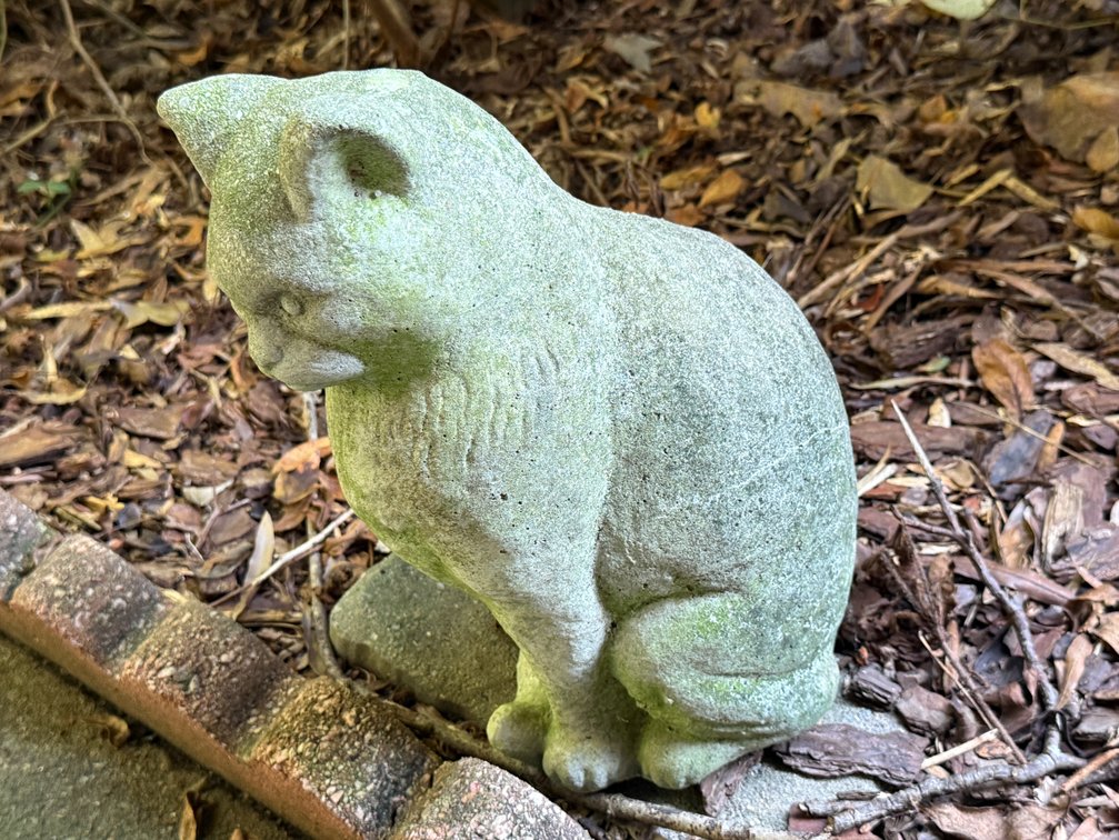 Cast Stone Seated Cat Garden Statue
