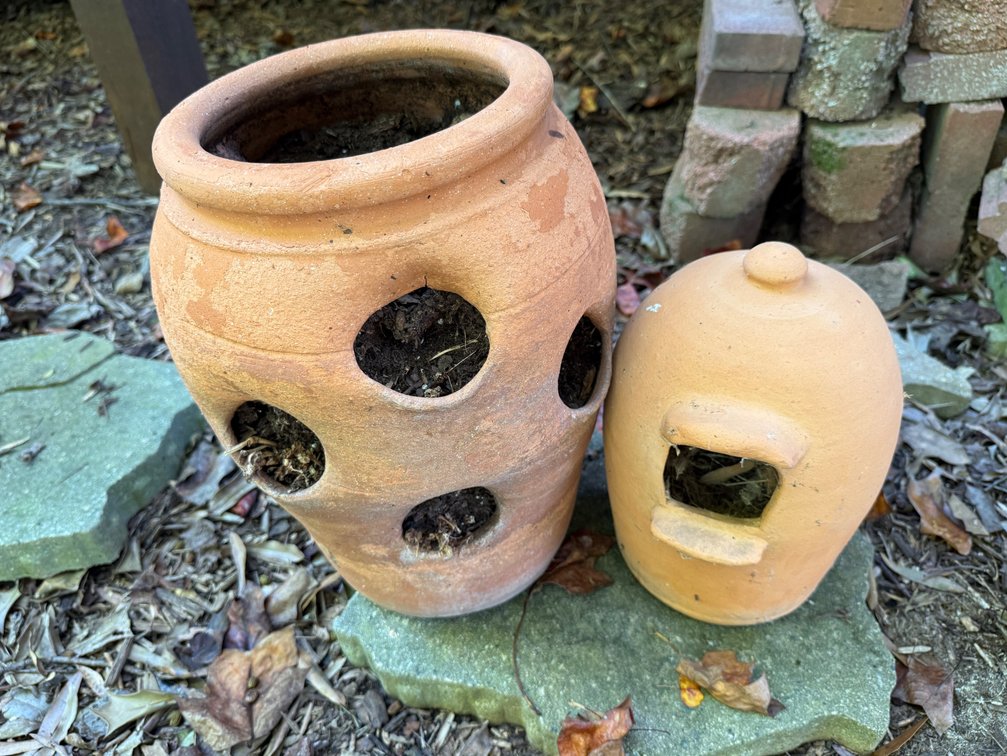 Terracotta Garden Planter and Birdhouse