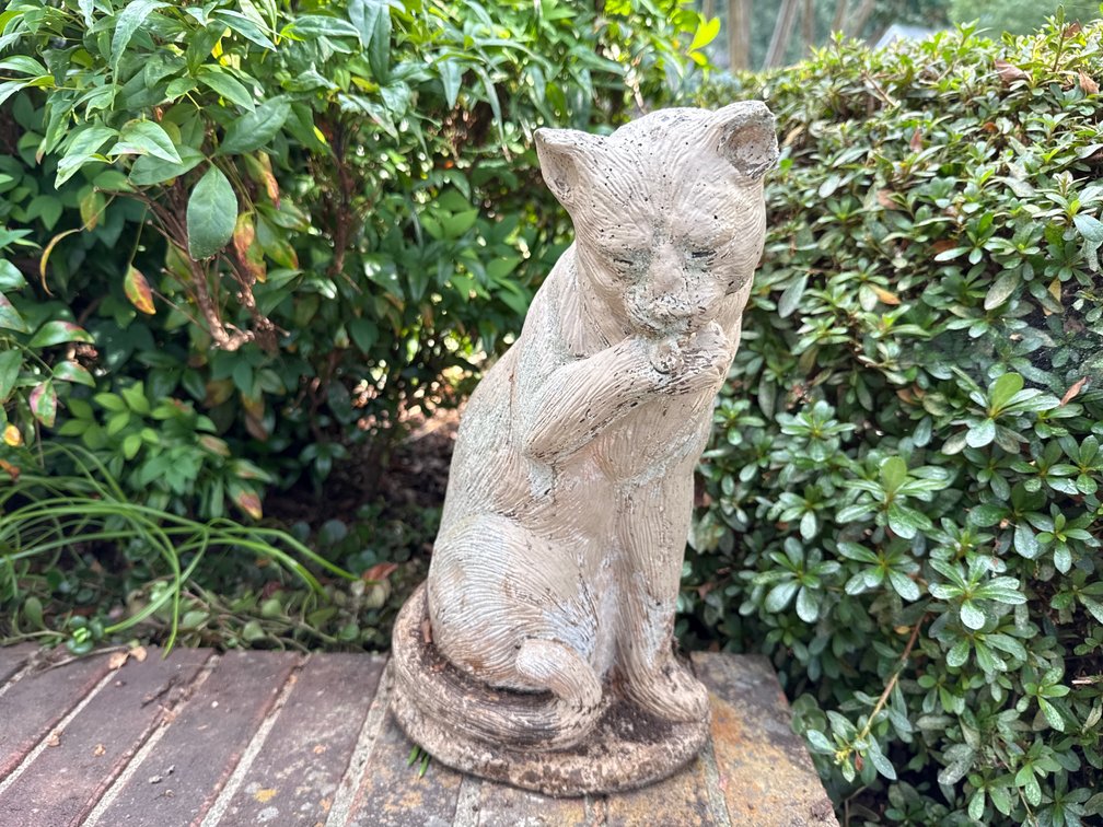 Cast Concrete Grooming Cat Garden Statue