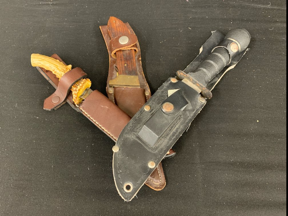 Fixed-Blade Hunting and Survival Knives