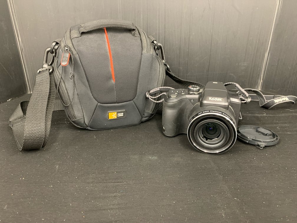 Kodak EasyShare Z981 Digital Camera and Case Logic Bag