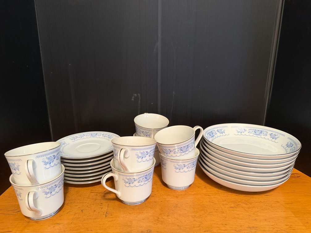 Ambiance-Collection Blue Contessa Fine China Set