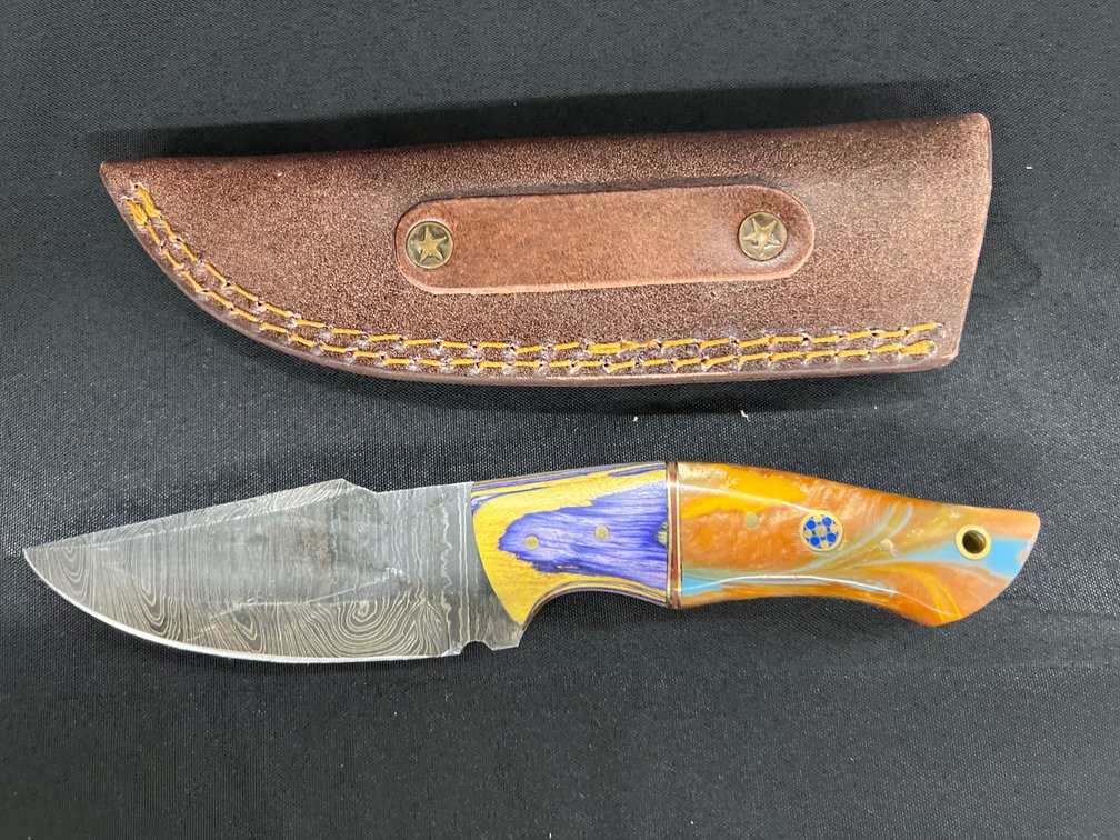 Damascus Steel Fixed Blade Knife with Sheath