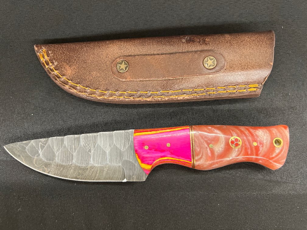 Damascus Blade Knife with Leather Sheath