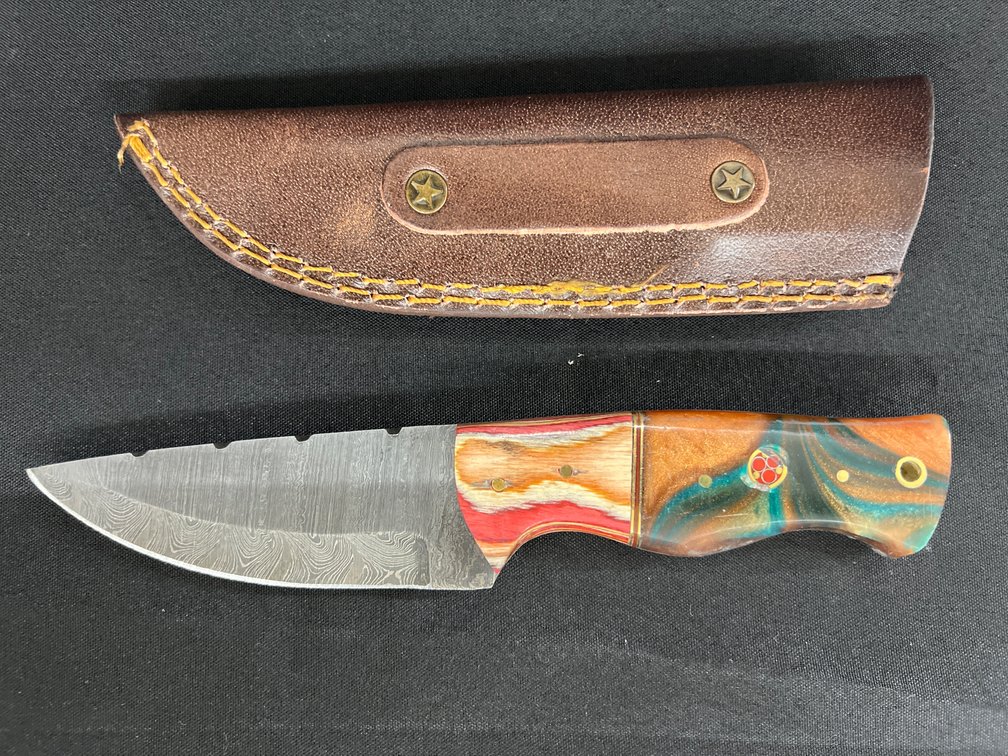 Damascus Steel Fixed Blade Knife & Sheath