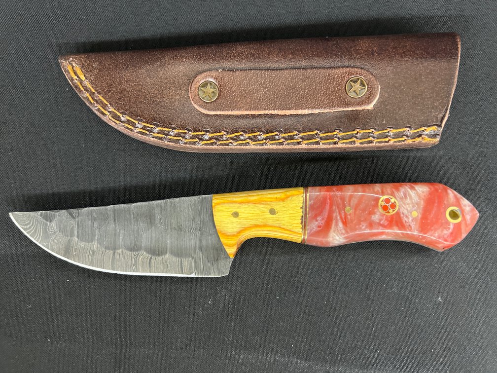 Damascus Steel Fixed Blade Knife & Sheath