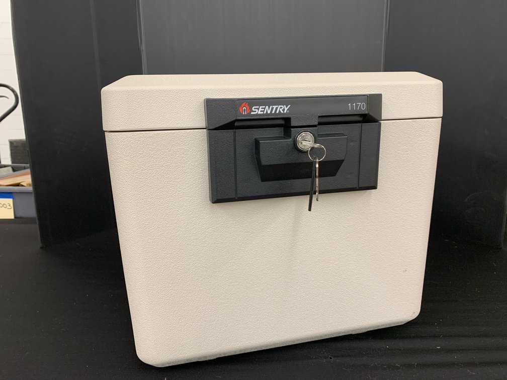 Sentry 1170 Fire-Resistant Safe