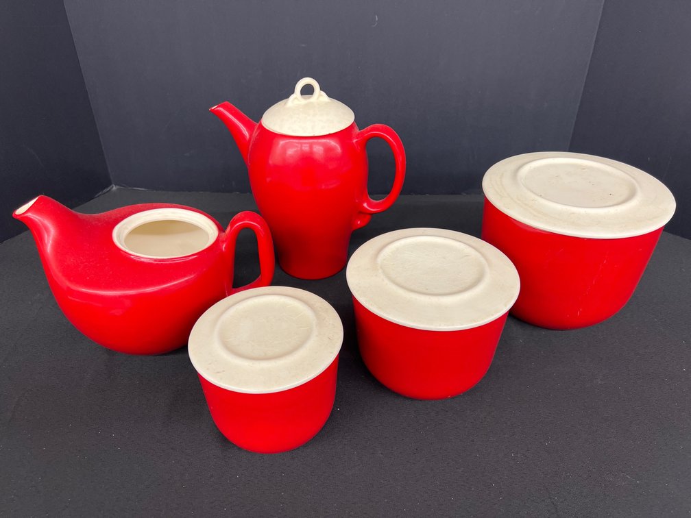 Red Glazed Ceramic kitchenware