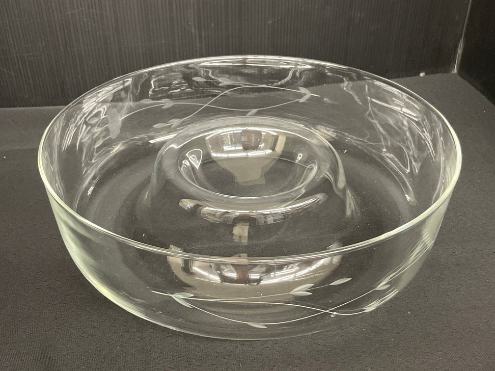 Princess House Etched Floral Chip/Dip Bowl