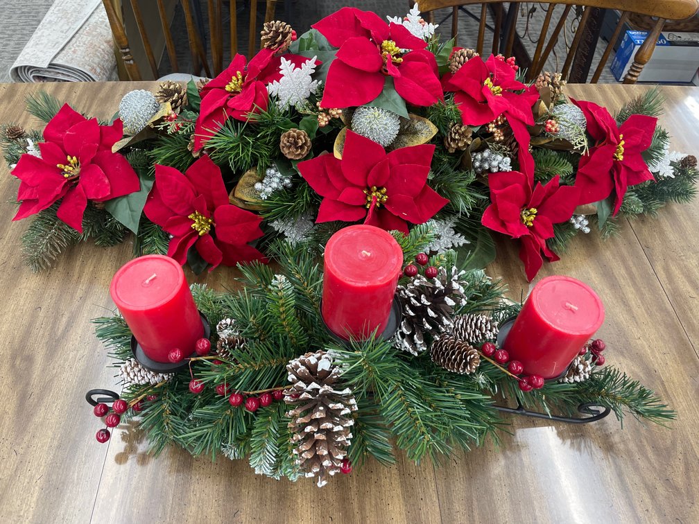 Artificial Holiday Table Centerpieces