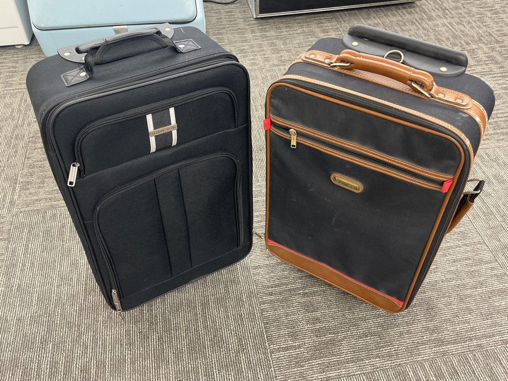 Global Gear and Jaguar Black Softside Rolling Suitcases