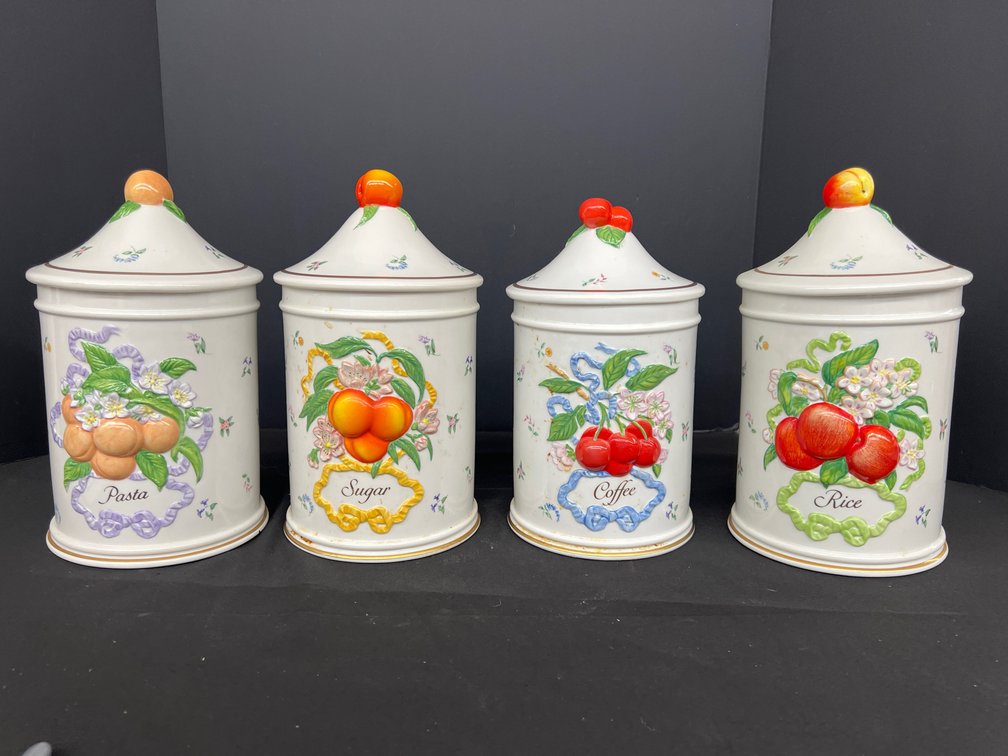 1989 Franklin Mint Le Cordon Bleu Canister Set