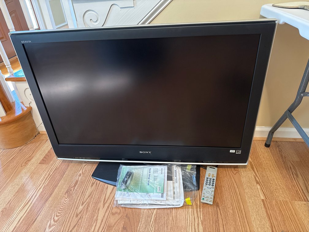 Sony Bravia KDL-40S2010 LCD Television
