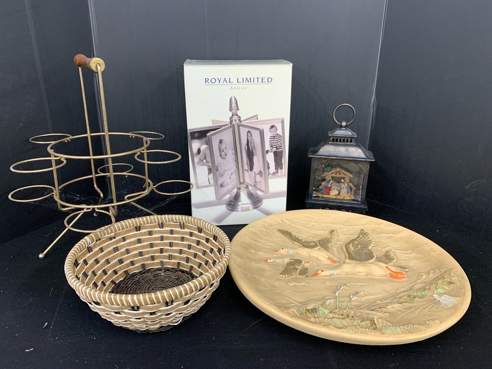 Assorted Decor