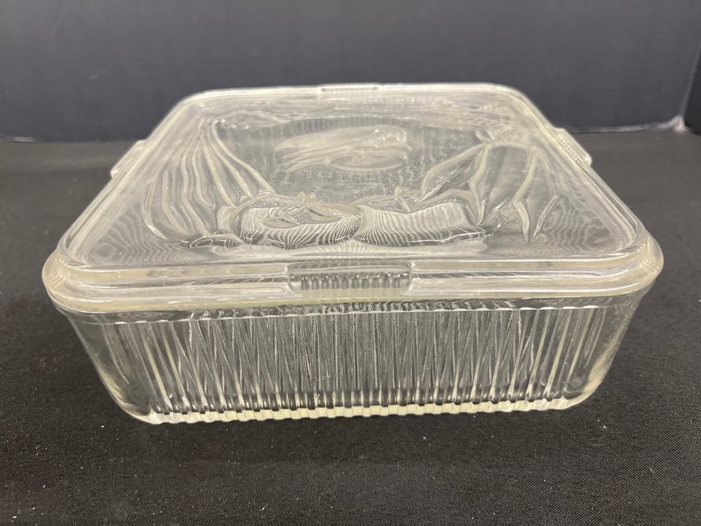 Clear Glass Refrigerator Dish with Lid