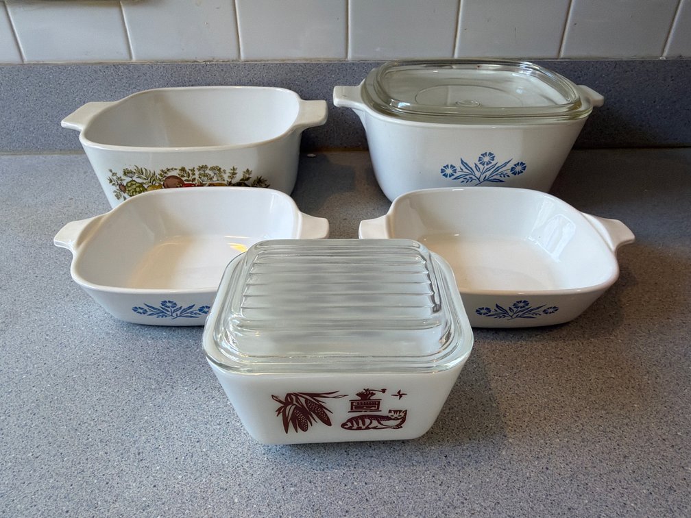 Vintage CorningWare & Pyrex Bakeware