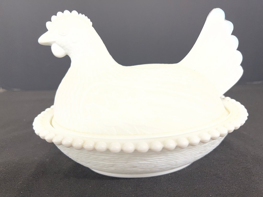 Vintage Milk Glass Hen on Nest Covered Dish