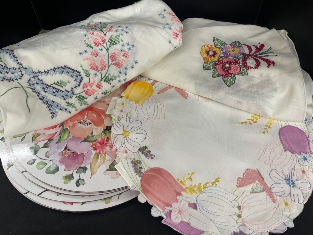 Floral Embroidered Linens & Cork-Backed Placemats
