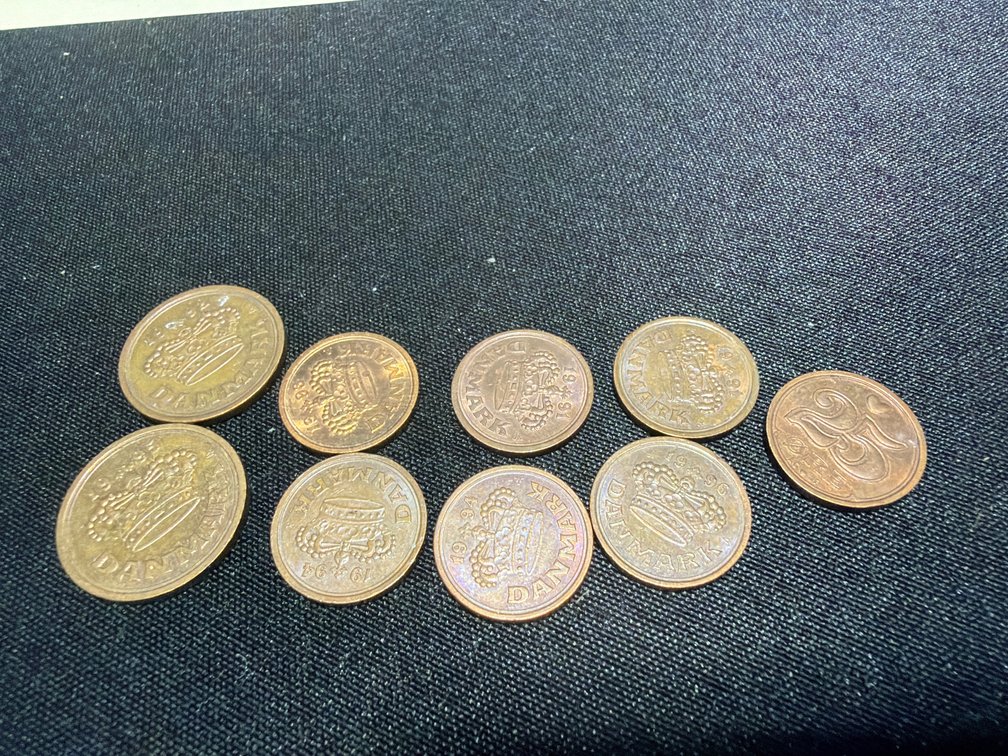 Denmark 25 and 50 Øre Coins