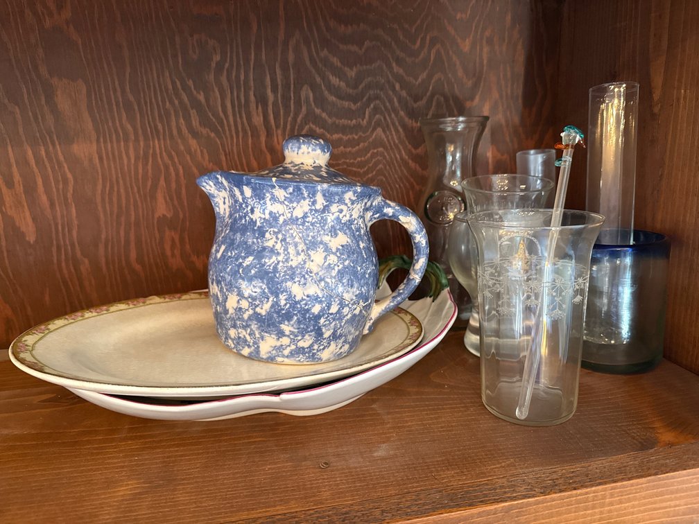 Herend, Mottahedeh & Assorted Ceramics