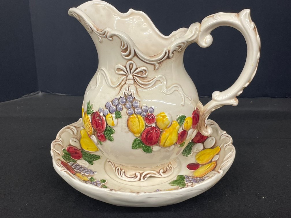 Harvest Relief-Molded Pitcher and Basin