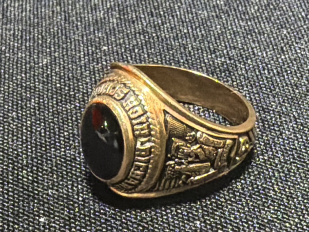 Balfour 10K Gold Richard J. Reynolds Class Ring
