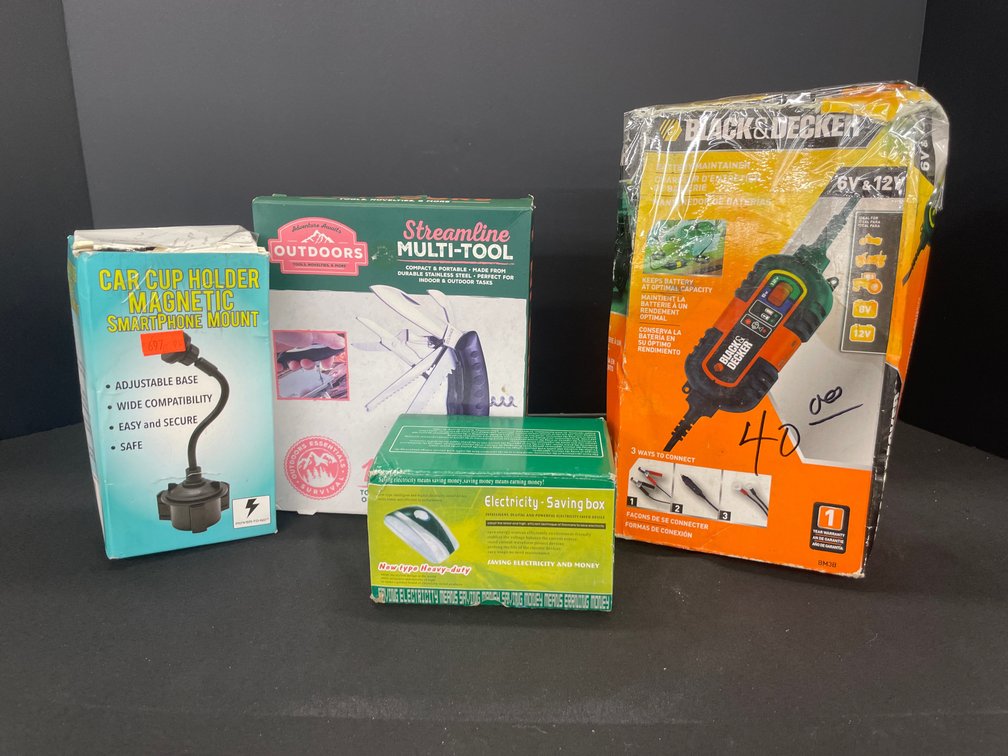 Black & Decker Battery Maintainer & Assorted Accessories