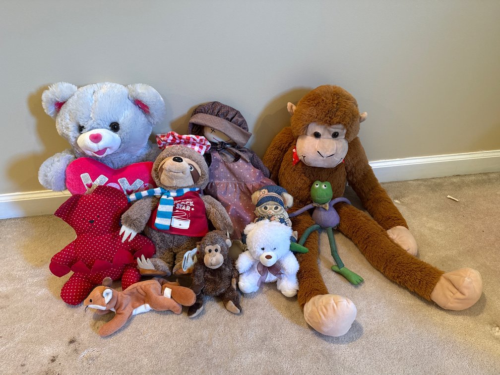 Plush Toys and Cloth Dolls
