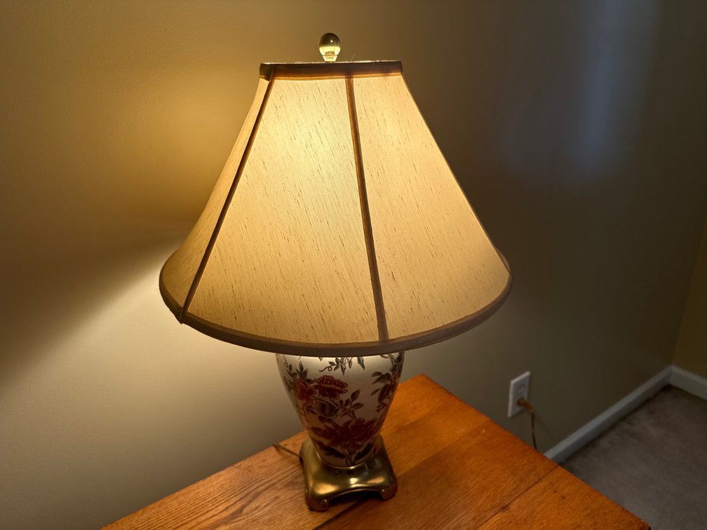 Floral Ceramic Urn-Style Table Lamp