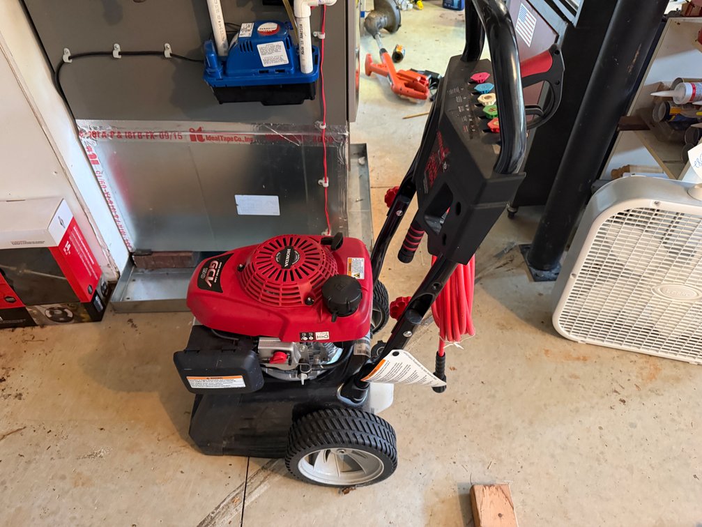 Troy-Bilt 3200 PSI Gas Pressure Washer with Honda GCV190 Engine
