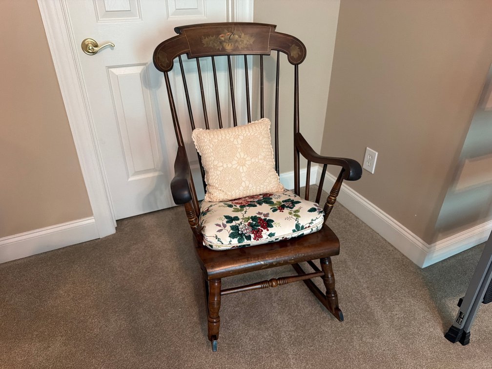 Crest Rail Rocker