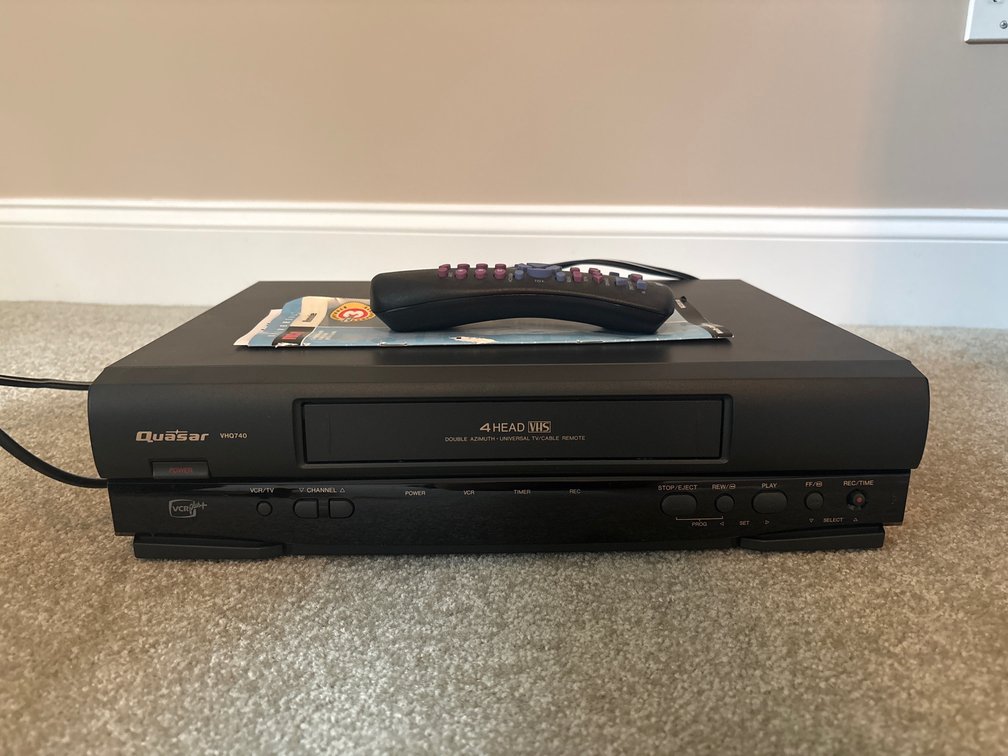 Quasar VHQ740 VHS VCR