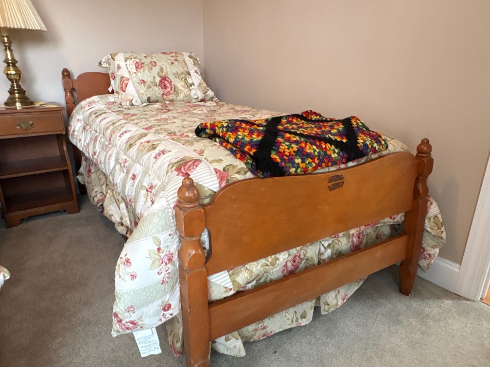Wooden Twin Bed w/Bedding