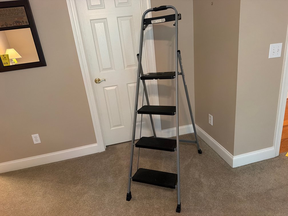 Four-Step Folding Step Ladder with Utility Tray