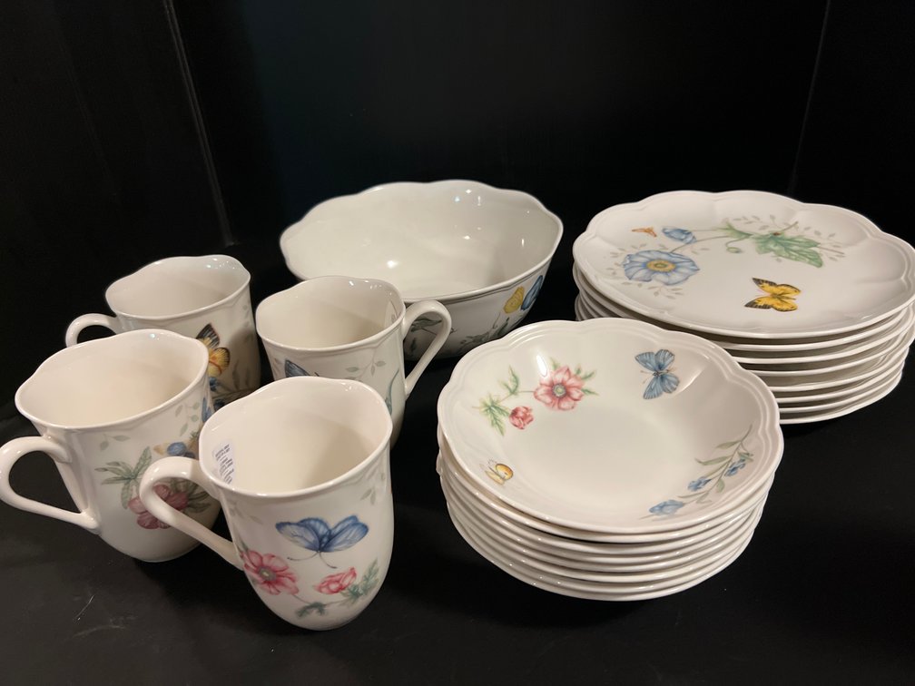 Lenox Butterfly Meadow 21-Piece Dinnerware Set