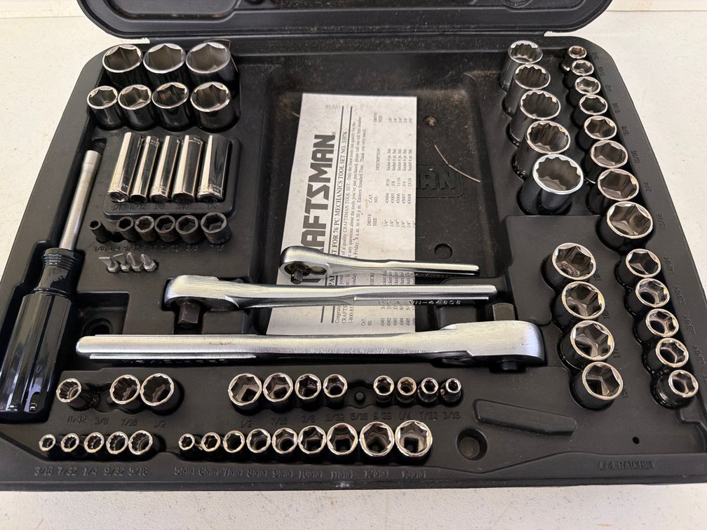 Craftsman 33576 76-Piece Mechanics Tool Set