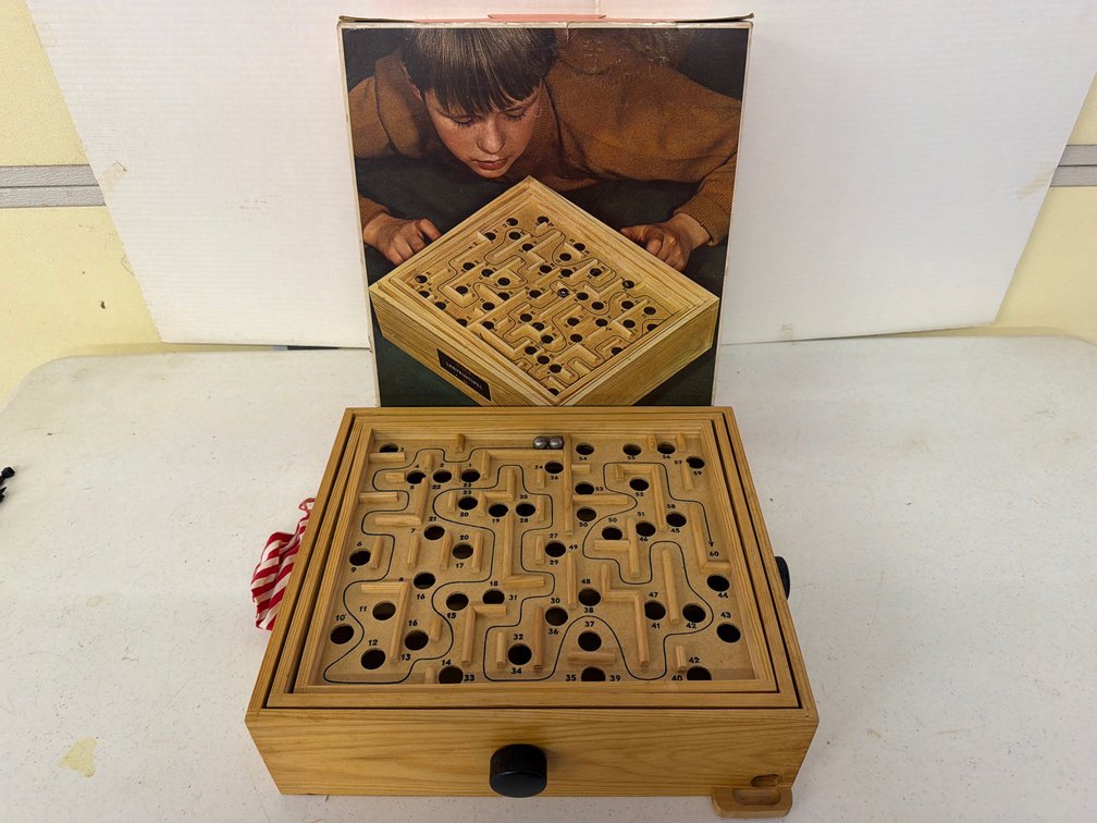 BRIO 31804 Wooden Labyrint Tilt Maze Game