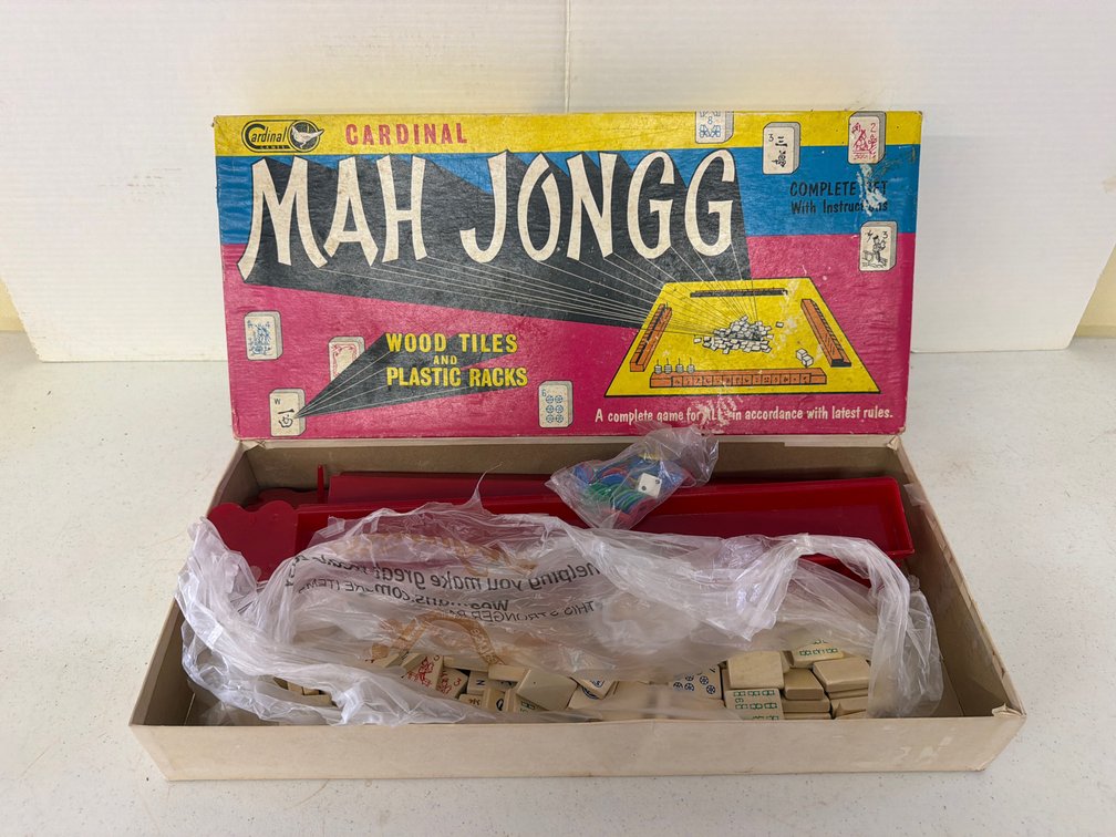 Cardinal Games No. 140 Mah Jongg Game Set