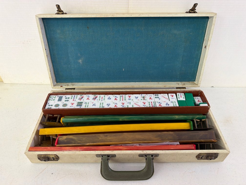 Mahjong Set with Marbled Racks and Carrying Case
