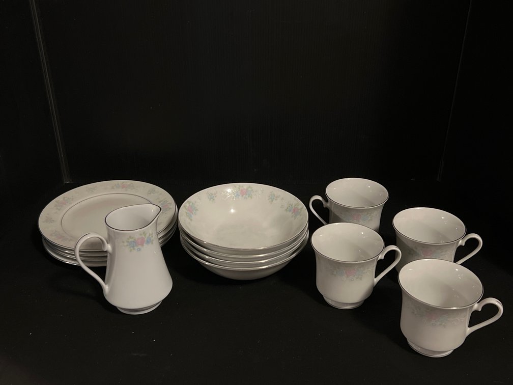 China Garden Prestige Porcelain Dinnerware Set