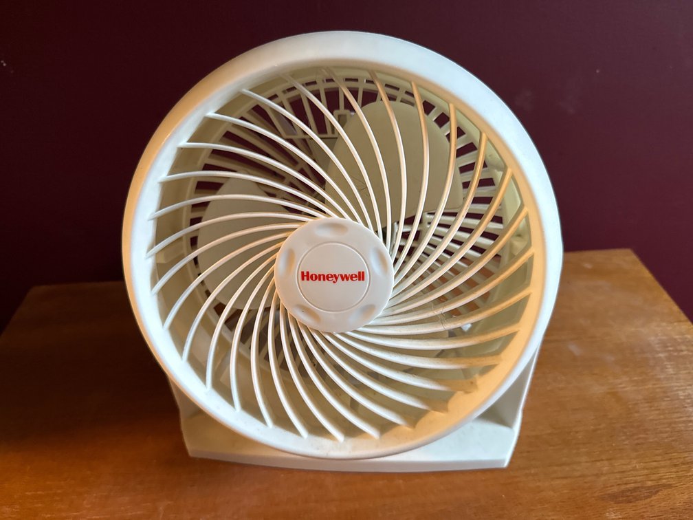 Honeywell Molded Plastic Personal Desk Fan