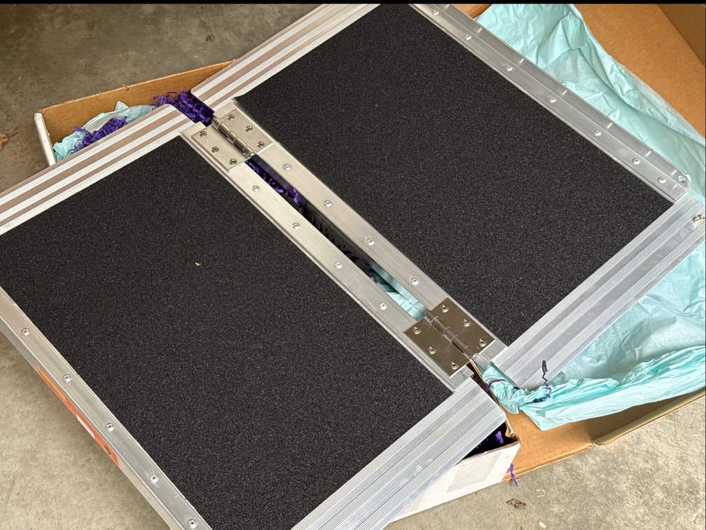 Aluminum Folding Ramp