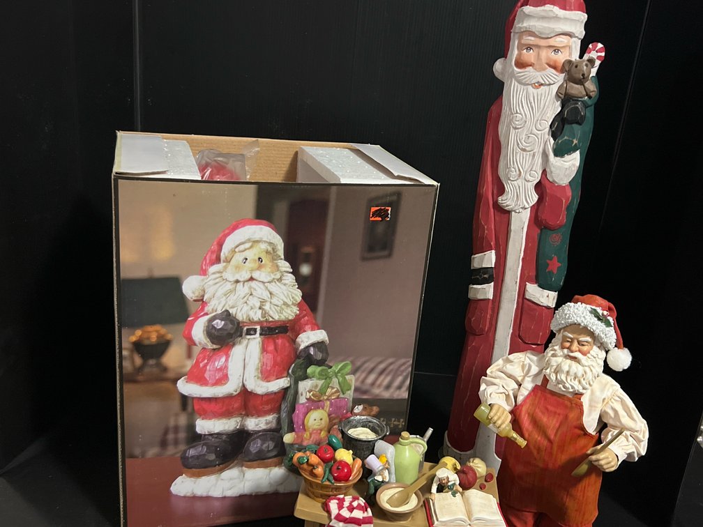 Santa Claus Figurines