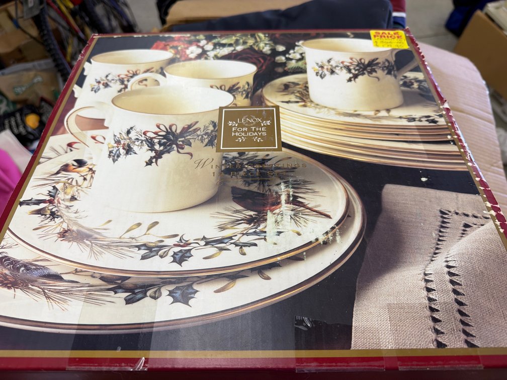 Lenox Winter Greetings Dinnerware Pieces