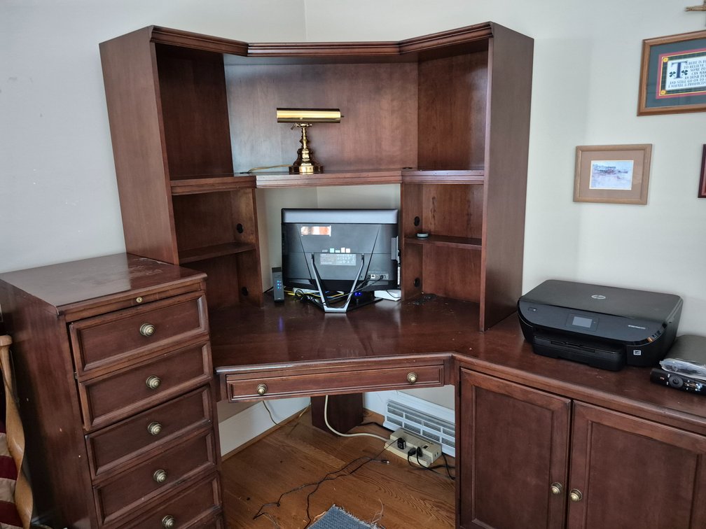 Sligh 1800 Series Modular Wooden Corner Desk with Hutch
