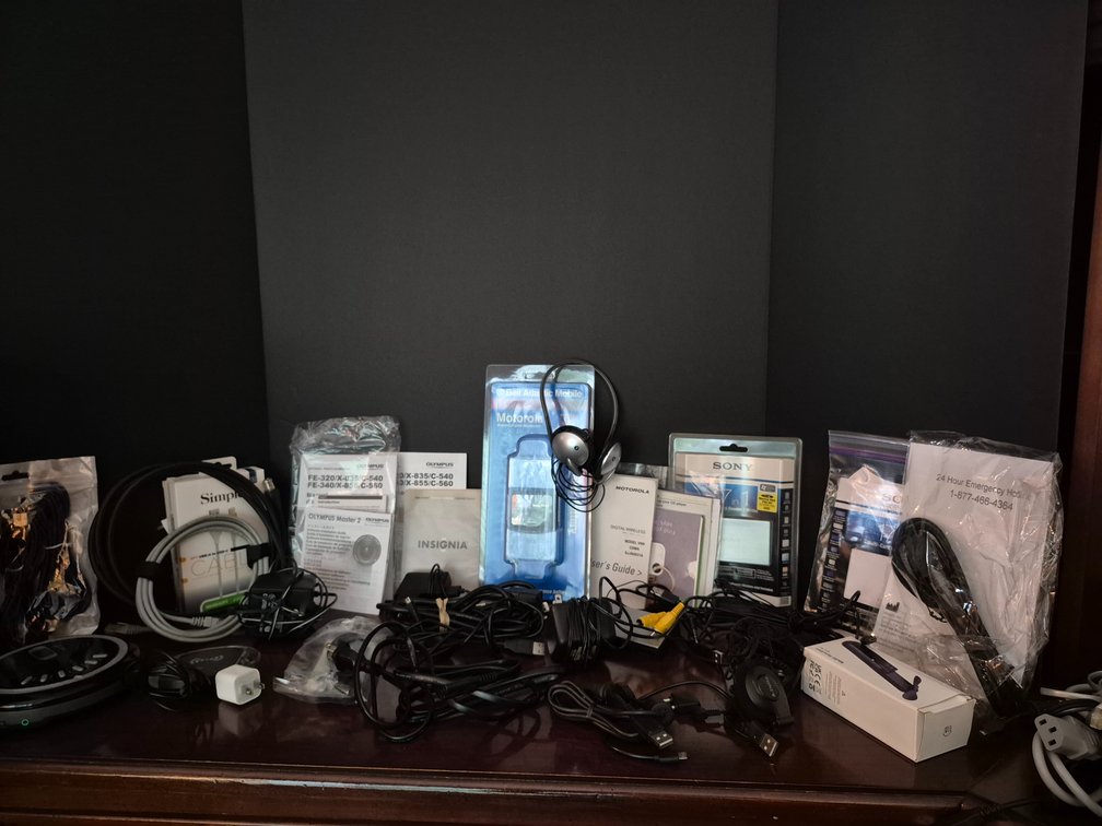 Electronic Cords and Universal Items