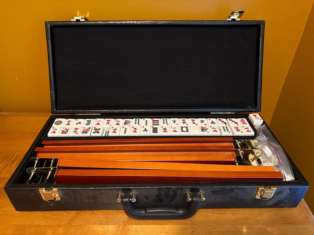 Mahjong Set in Crocodile-Embossed Hard Case
